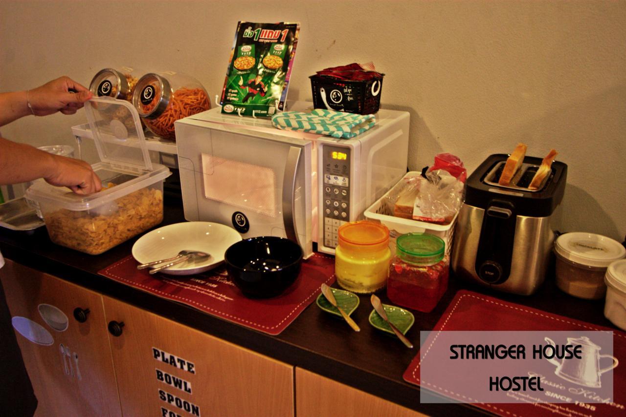 Hostel Stranger House Chiang Mai Exterior foto