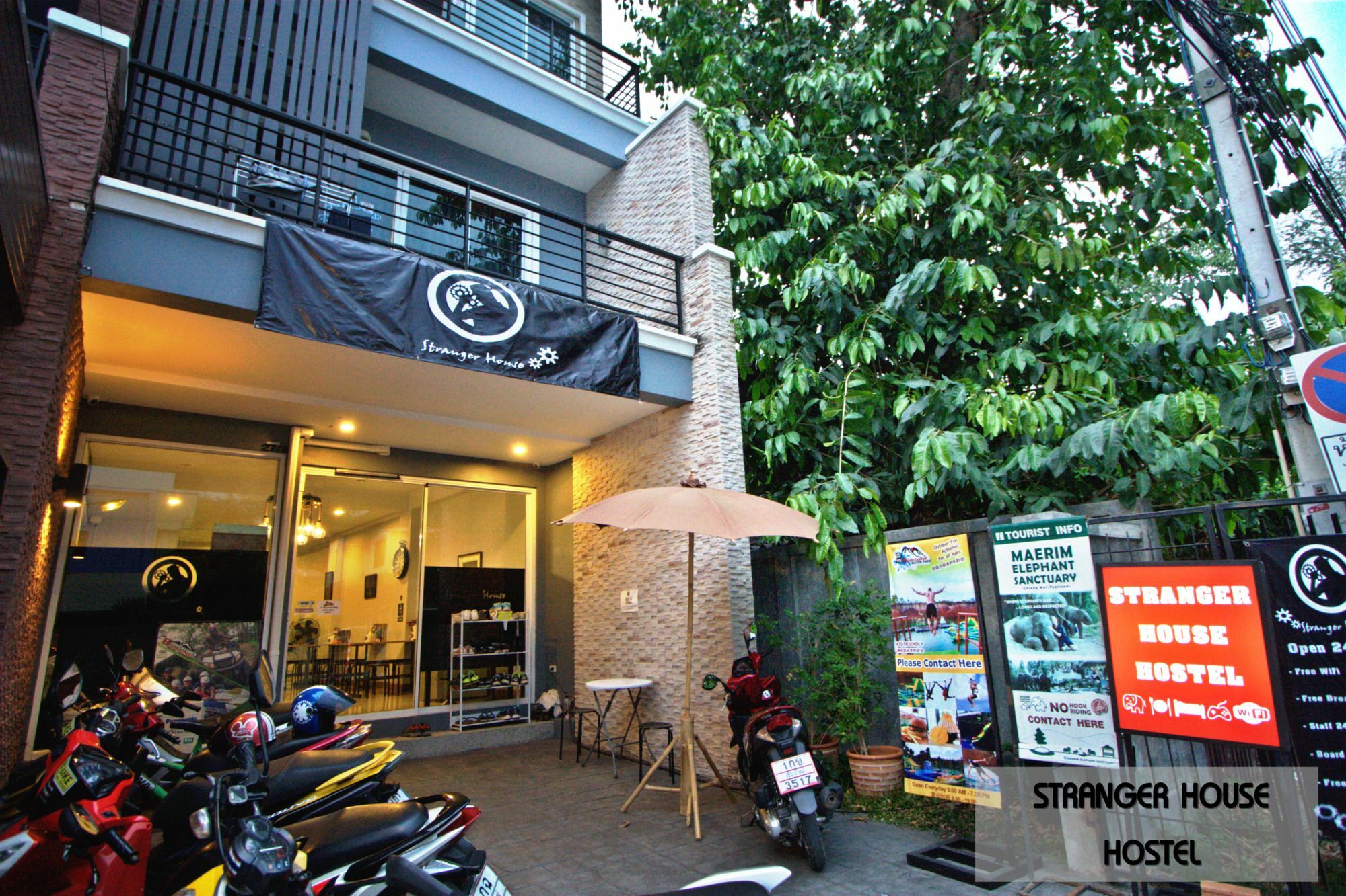 Hostel Stranger House Chiang Mai Exterior foto