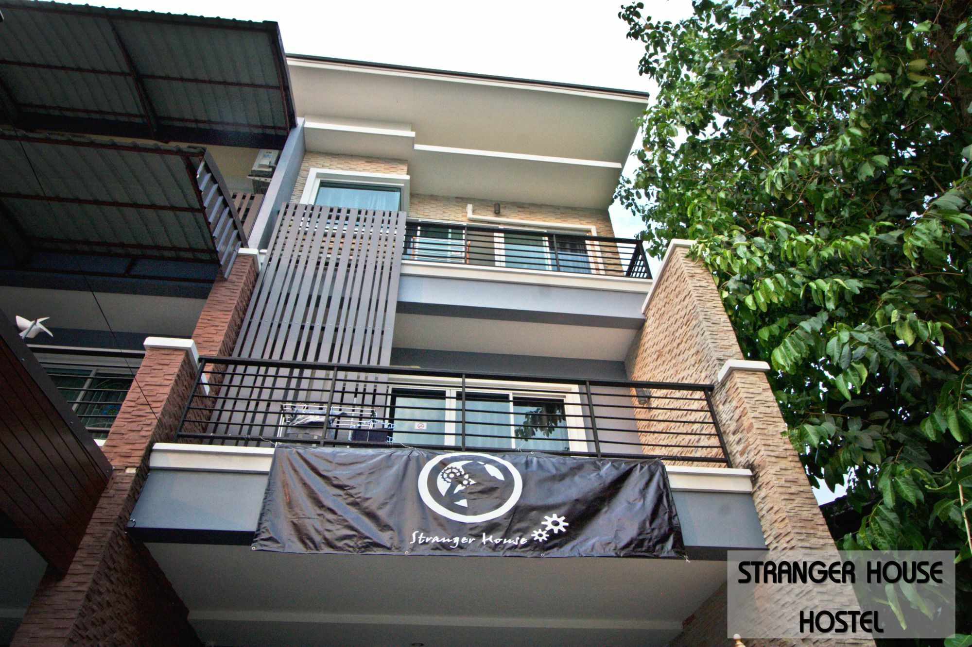 Hostel Stranger House Chiang Mai Exterior foto